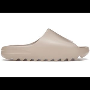 Yeezy Slides “Pure” Size 4 (women’s 5)